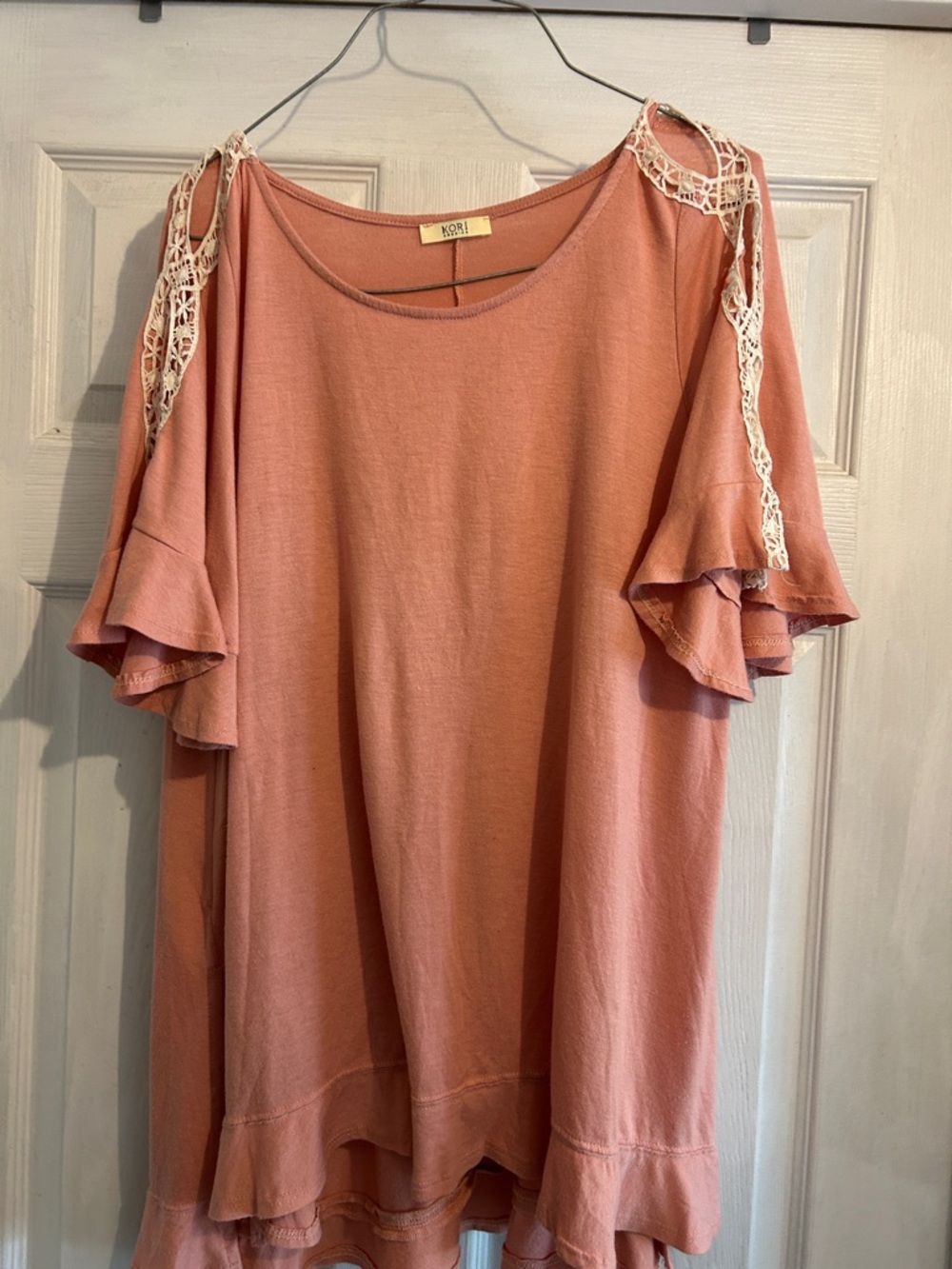 Kori Rose Dusty Pink Cold-Shoulder Tunic with Lace Trim
